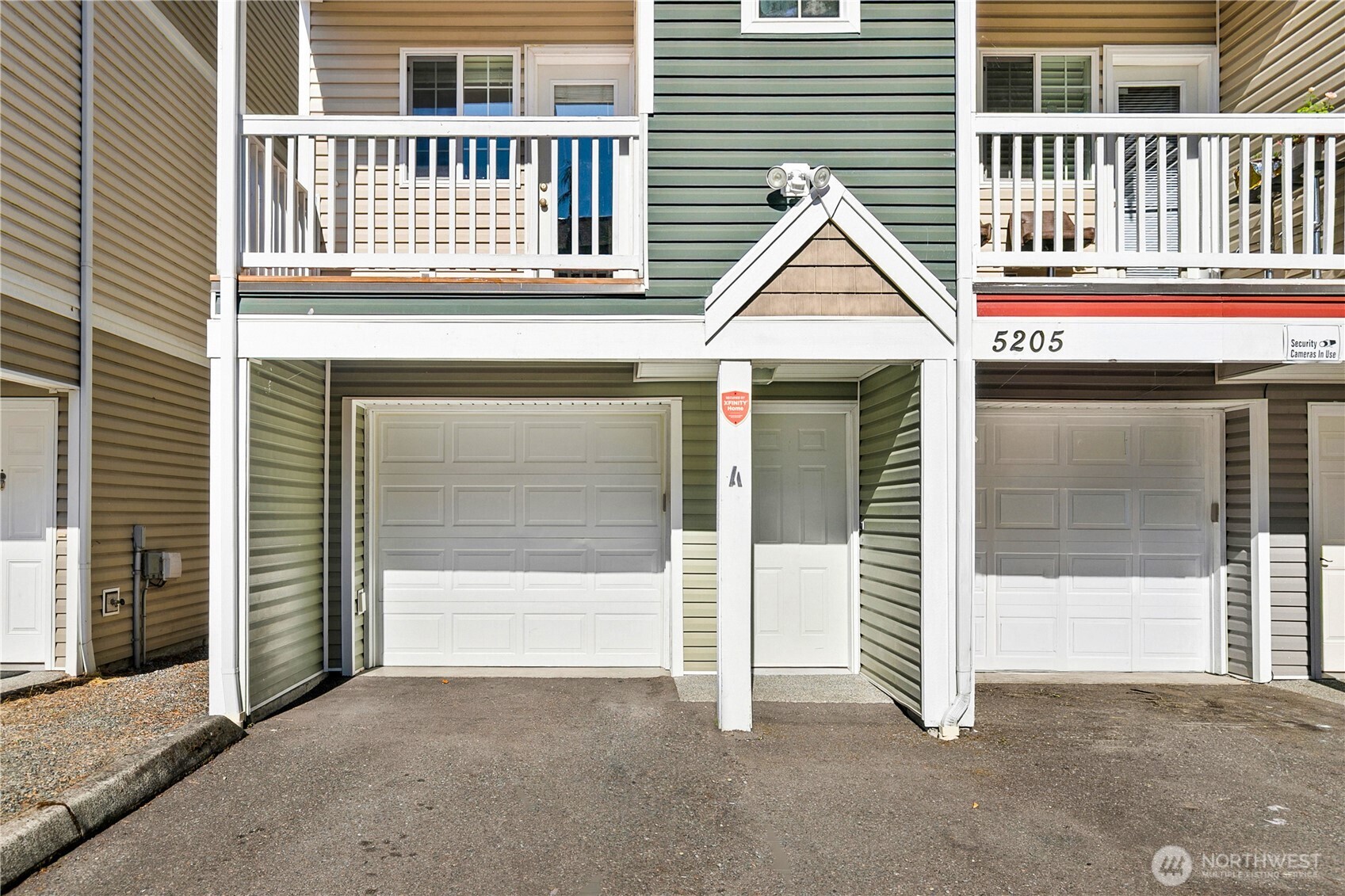 5205 Solberg Drive A Property Photo 2