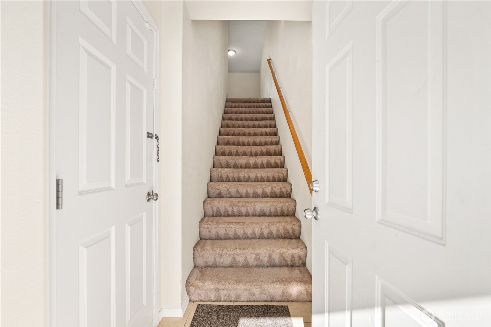5205 Solberg Drive A Property Photo 3