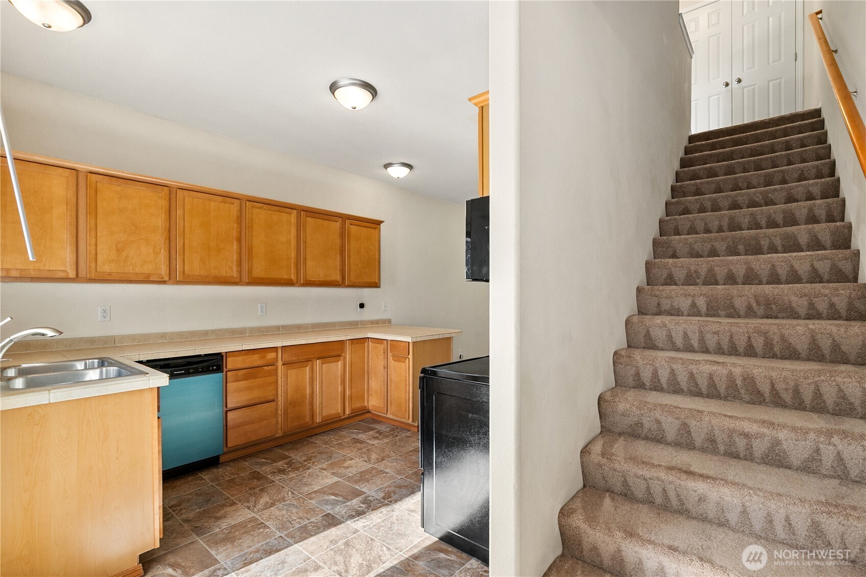 5205 Solberg Drive A Property Photo 14