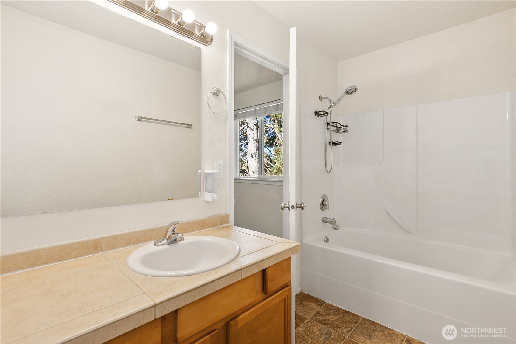5205 Solberg Drive A Property Photo 23