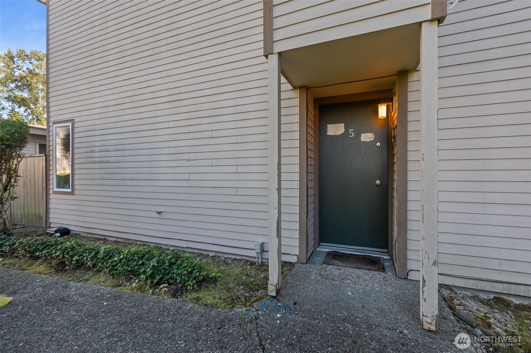 20819 114th Place 5 Property Photo 3