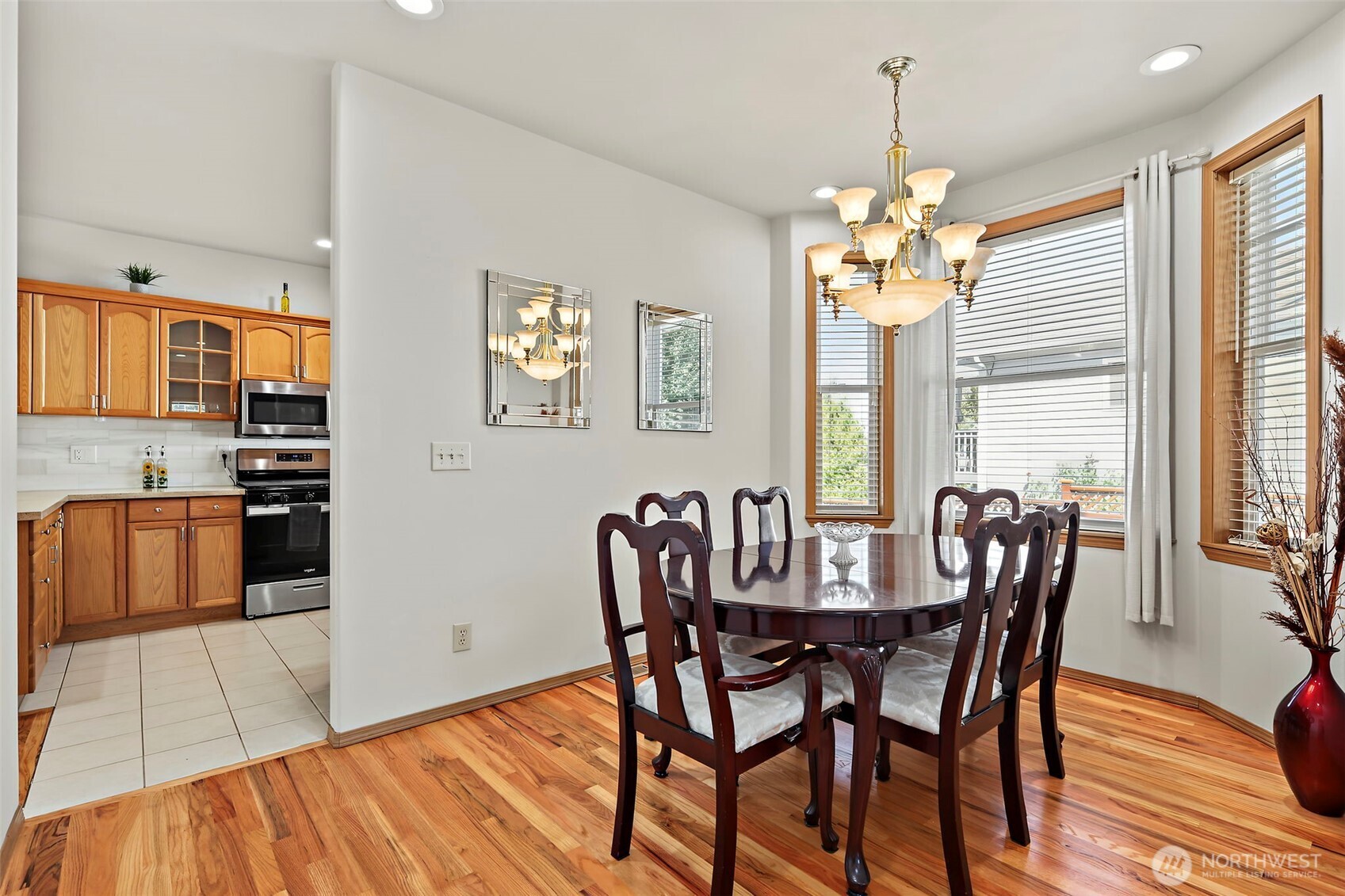 10821 Crestwood Drive Property Photo 4