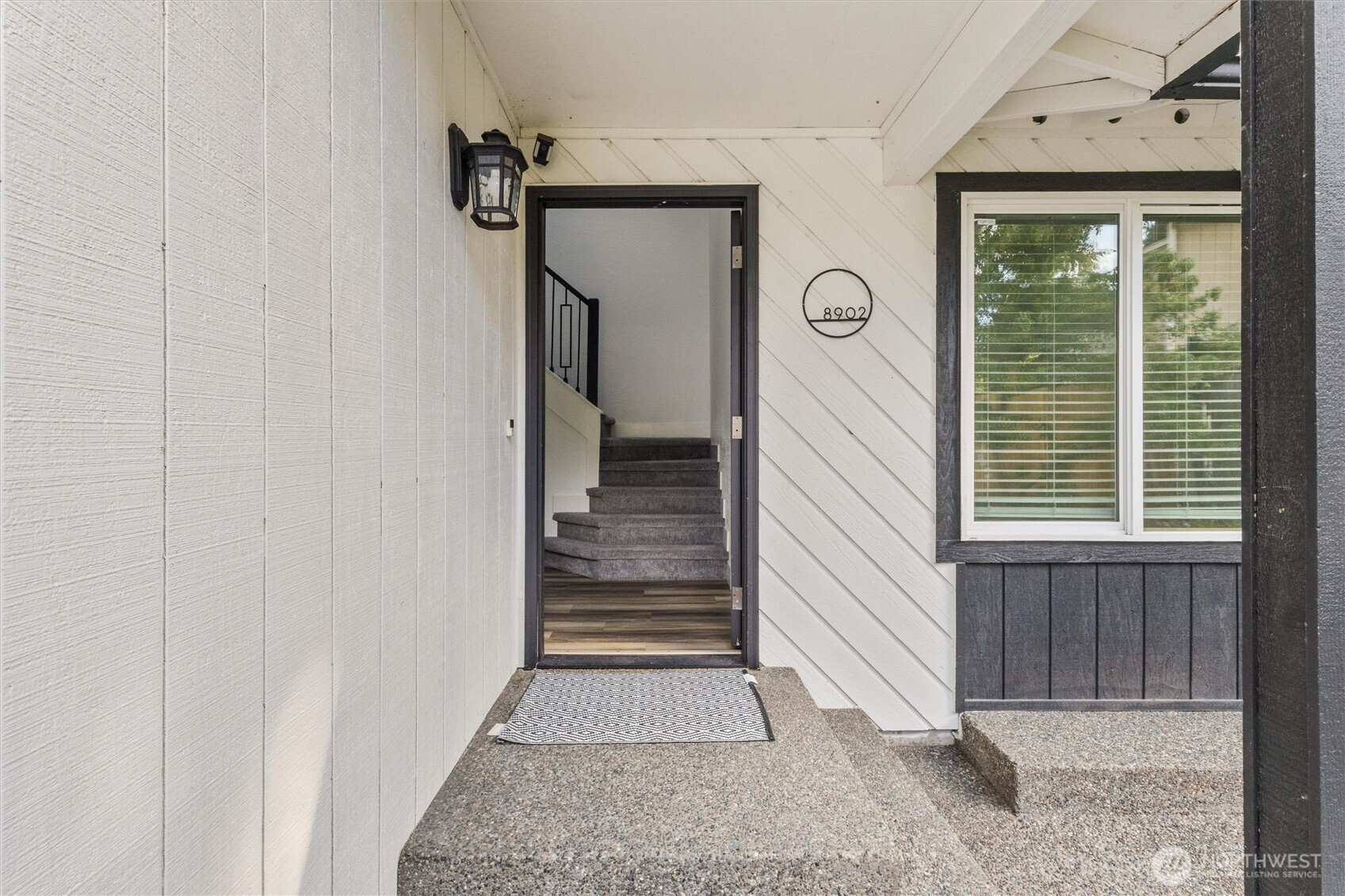 8902 158th Street Property Photo 7