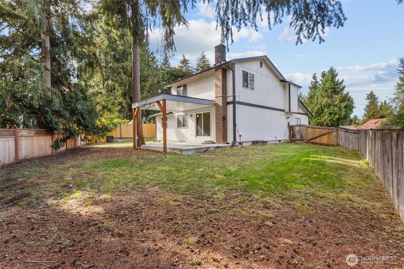 8902 158th Street Property Photo 11