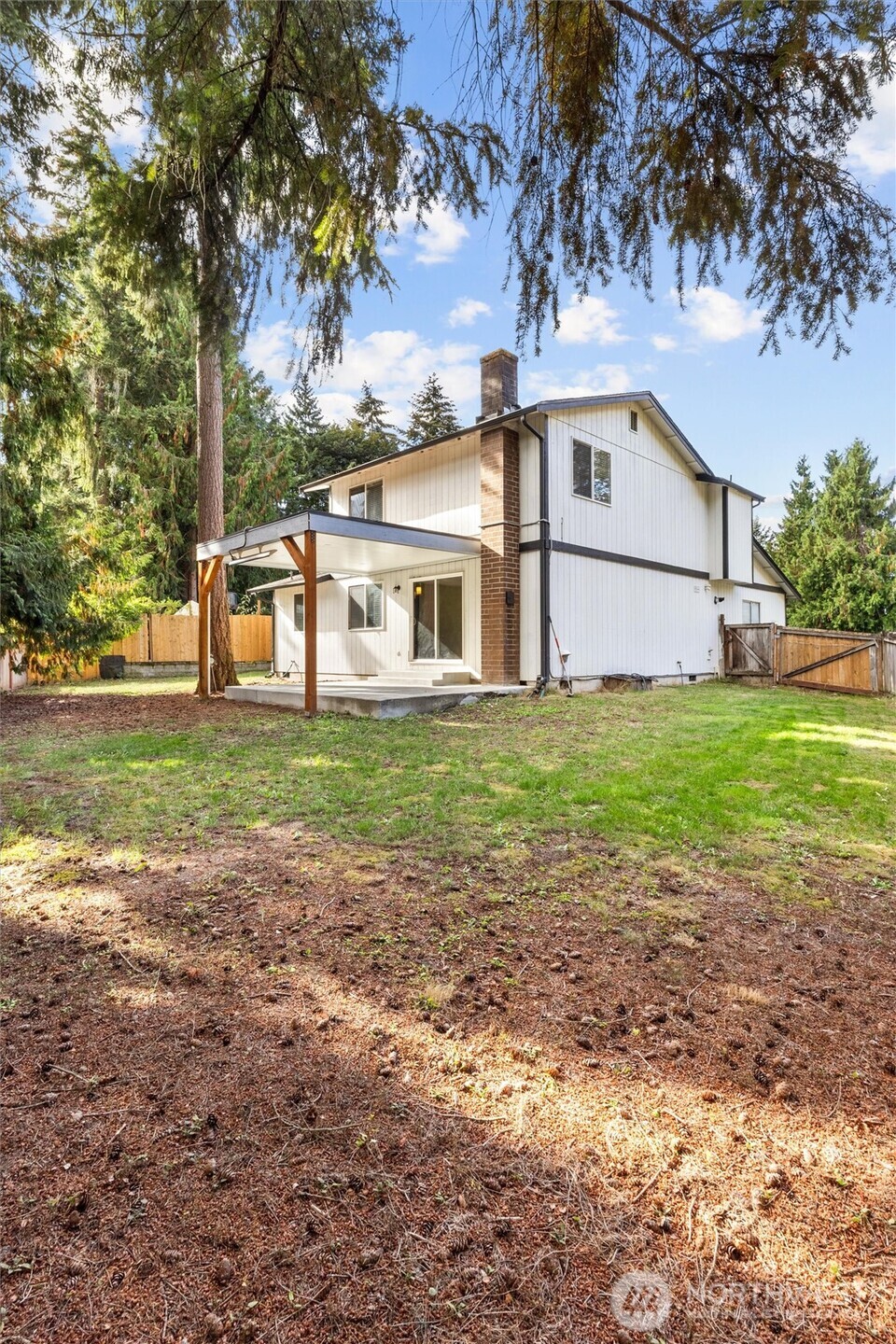 8902 158th Street Property Photo 14