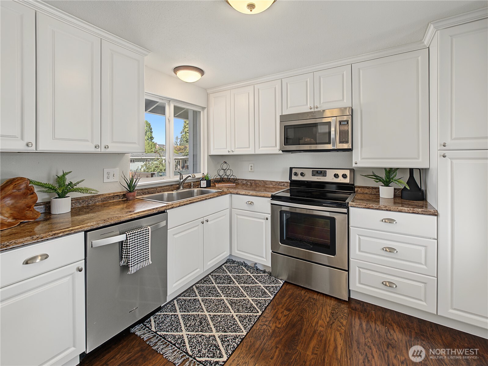 28907 46th Place Property Photo 14