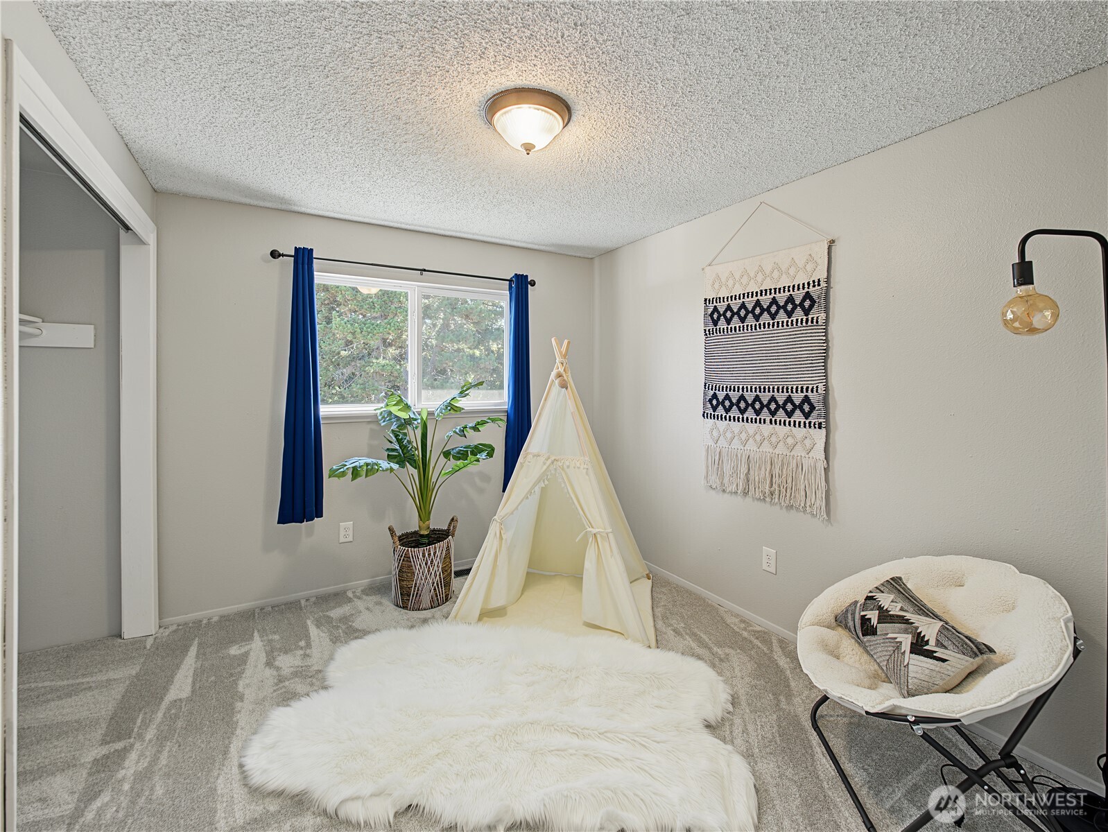 28907 46th Place Property Photo 18