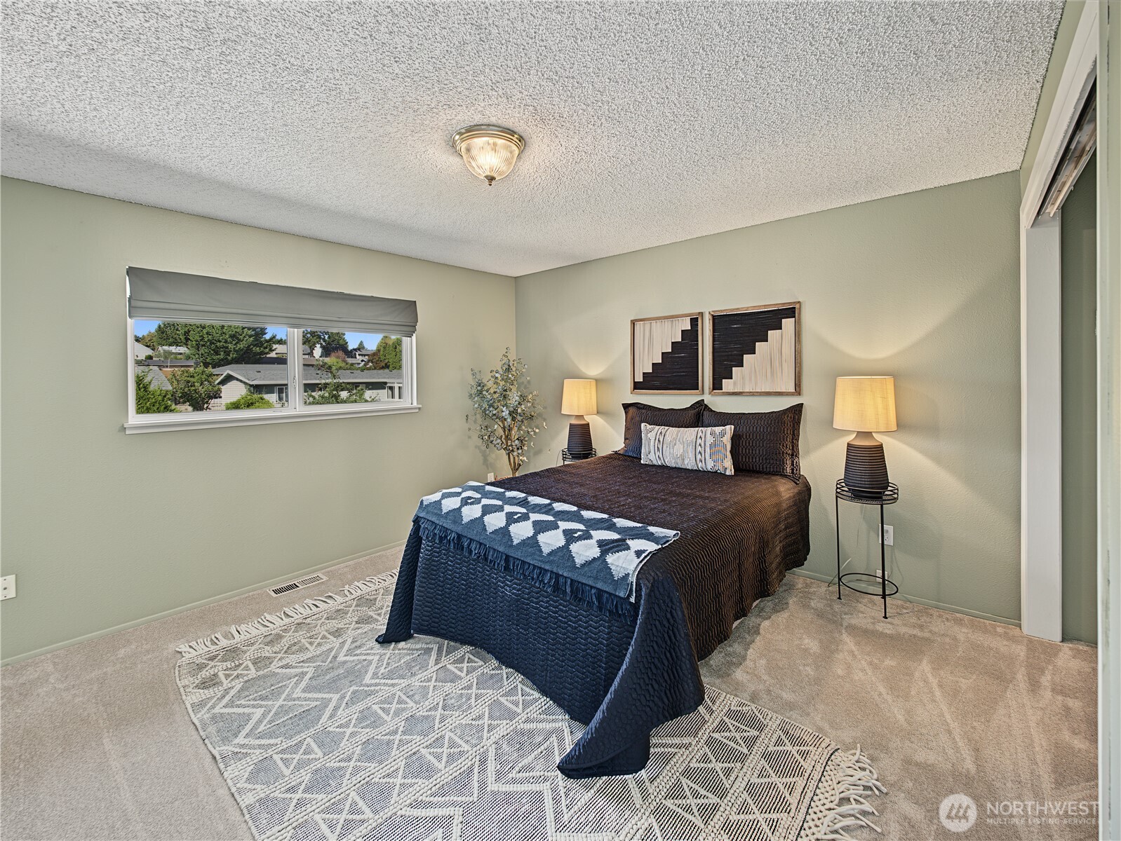 28907 46th Place Property Photo 21