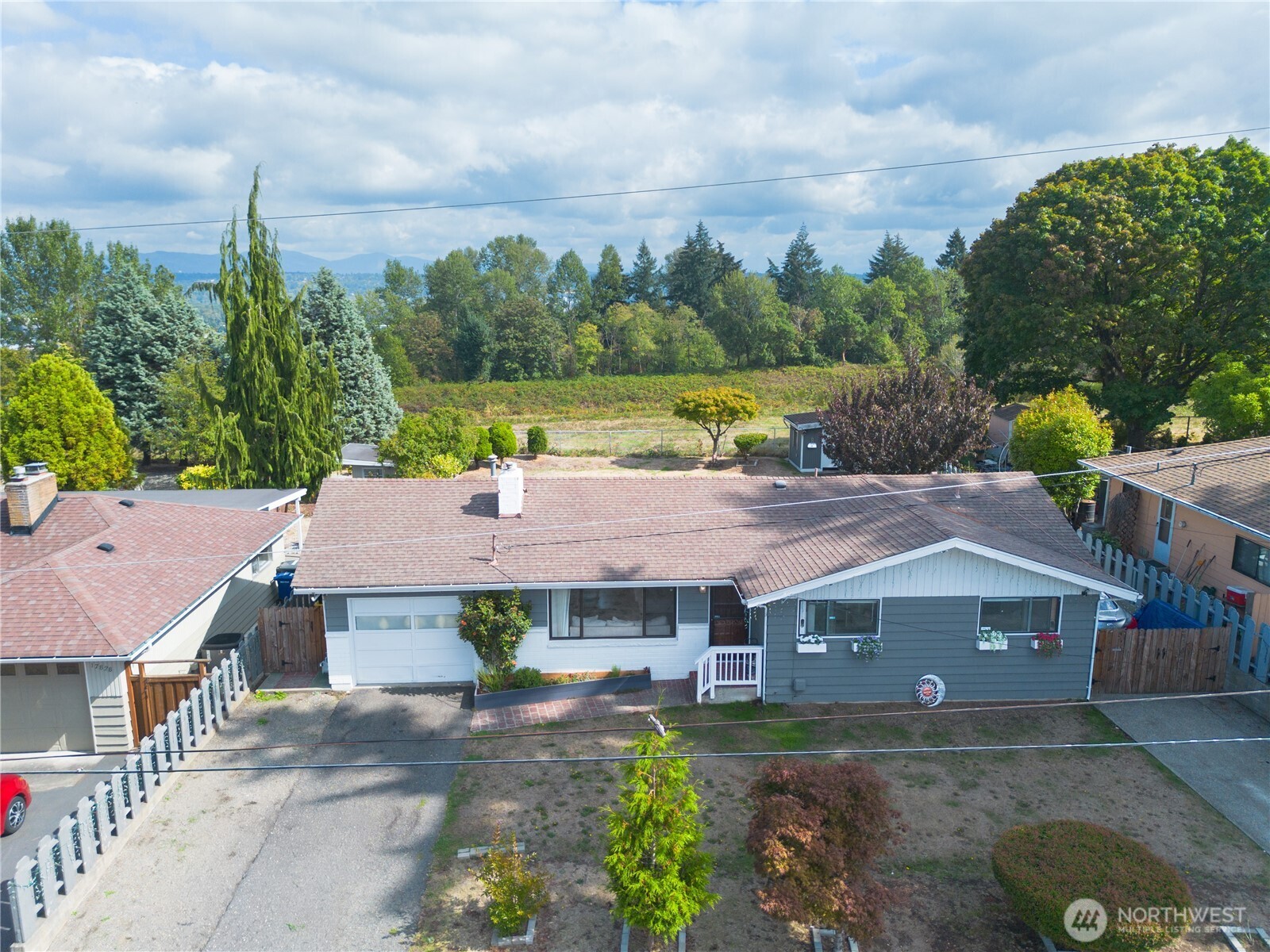 17900 51st Avenue Property Photo 2