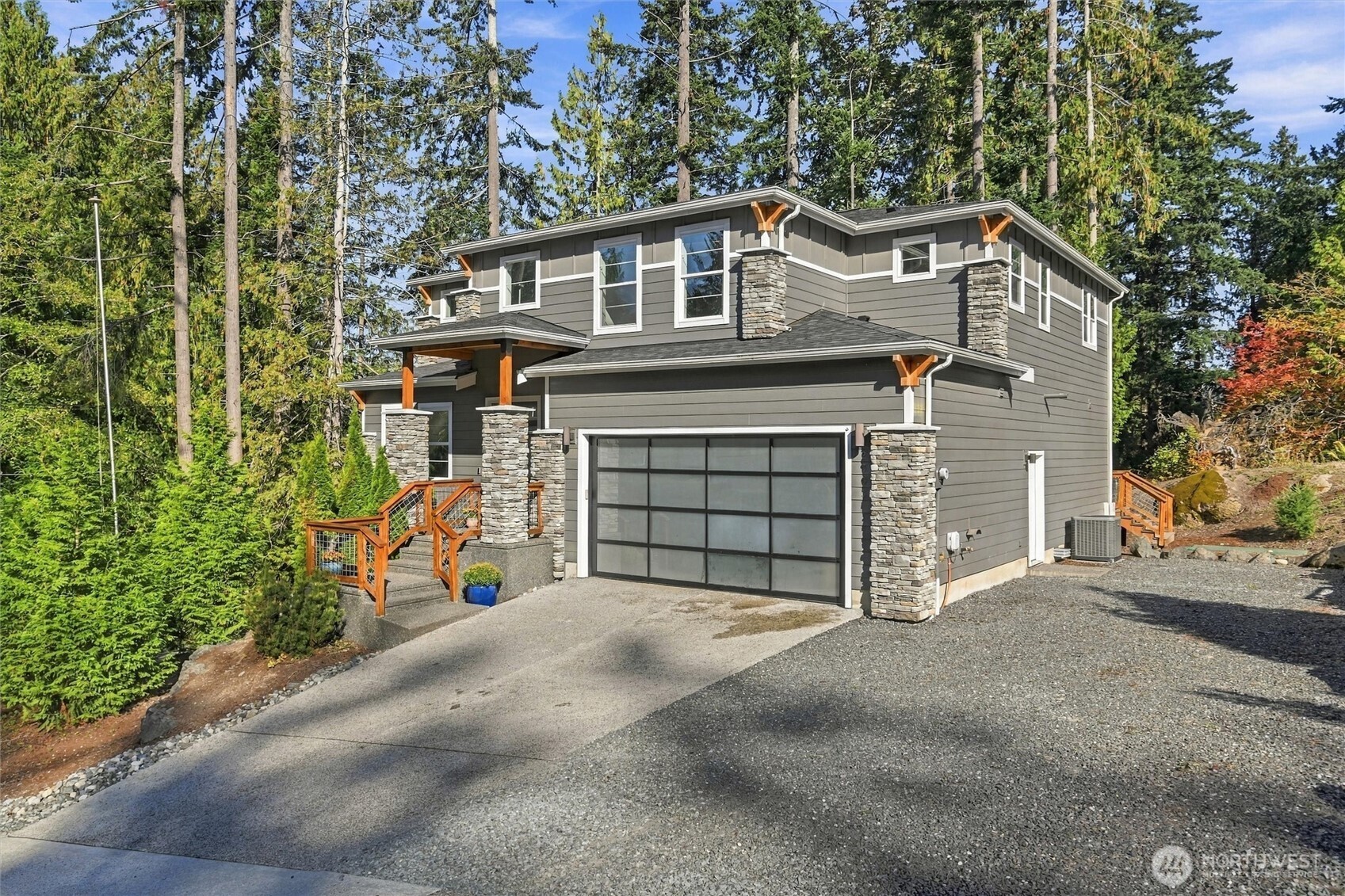 2303 30th Street Property Photo 2