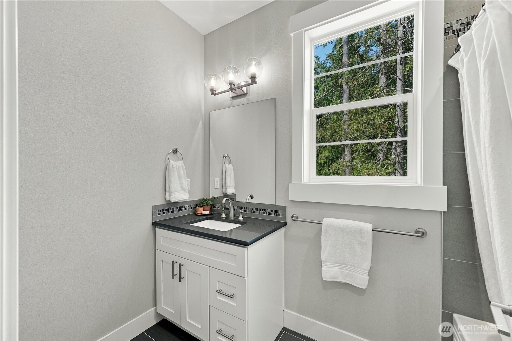 2303 30th Street Property Photo 16
