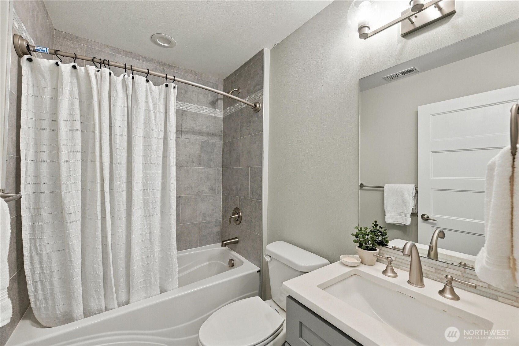 2303 30th Street Property Photo 31