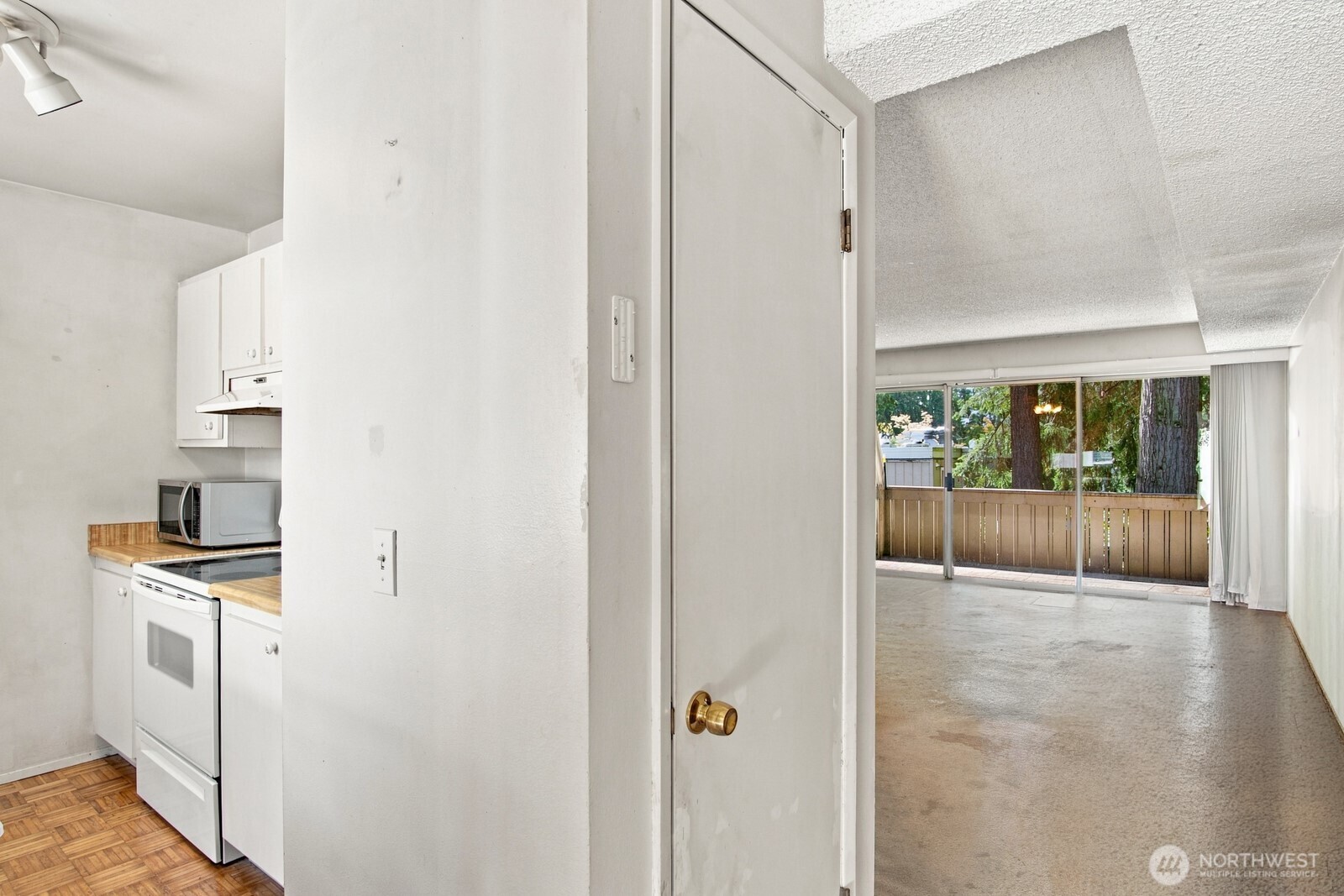 4801 180th Street B205 Property Photo 6
