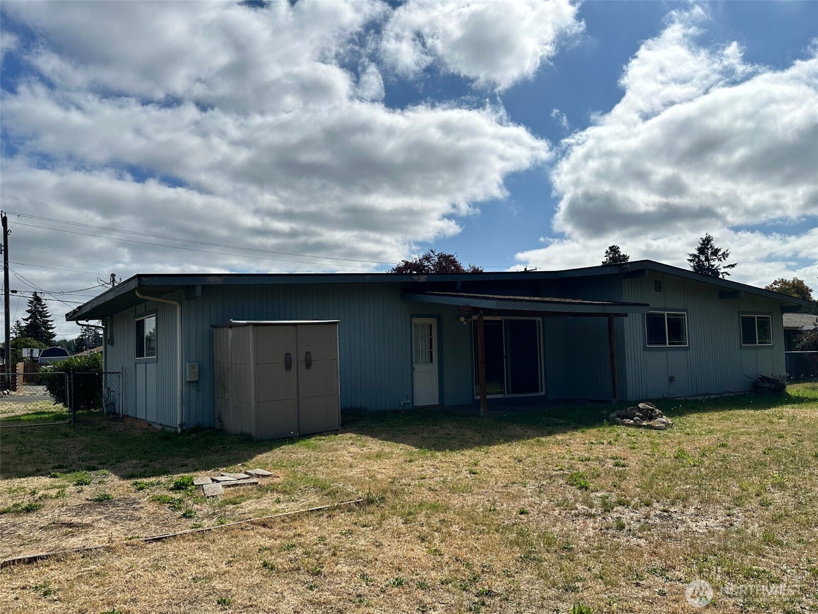 14208 Golden Given Rd E Property Photo 22
