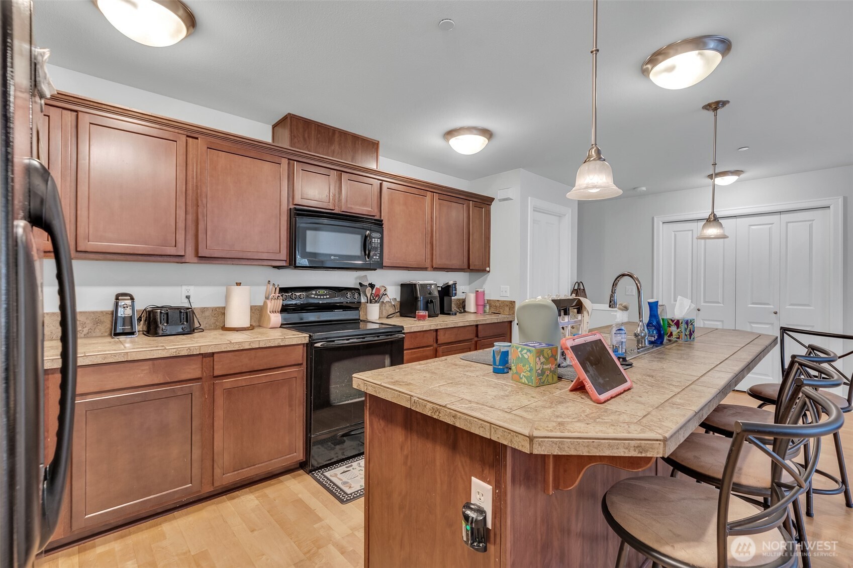 6052 Illinois Lane C Property Photo 12