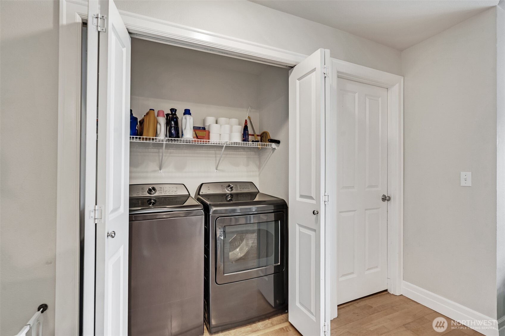 6052 Illinois Lane C Property Photo 19
