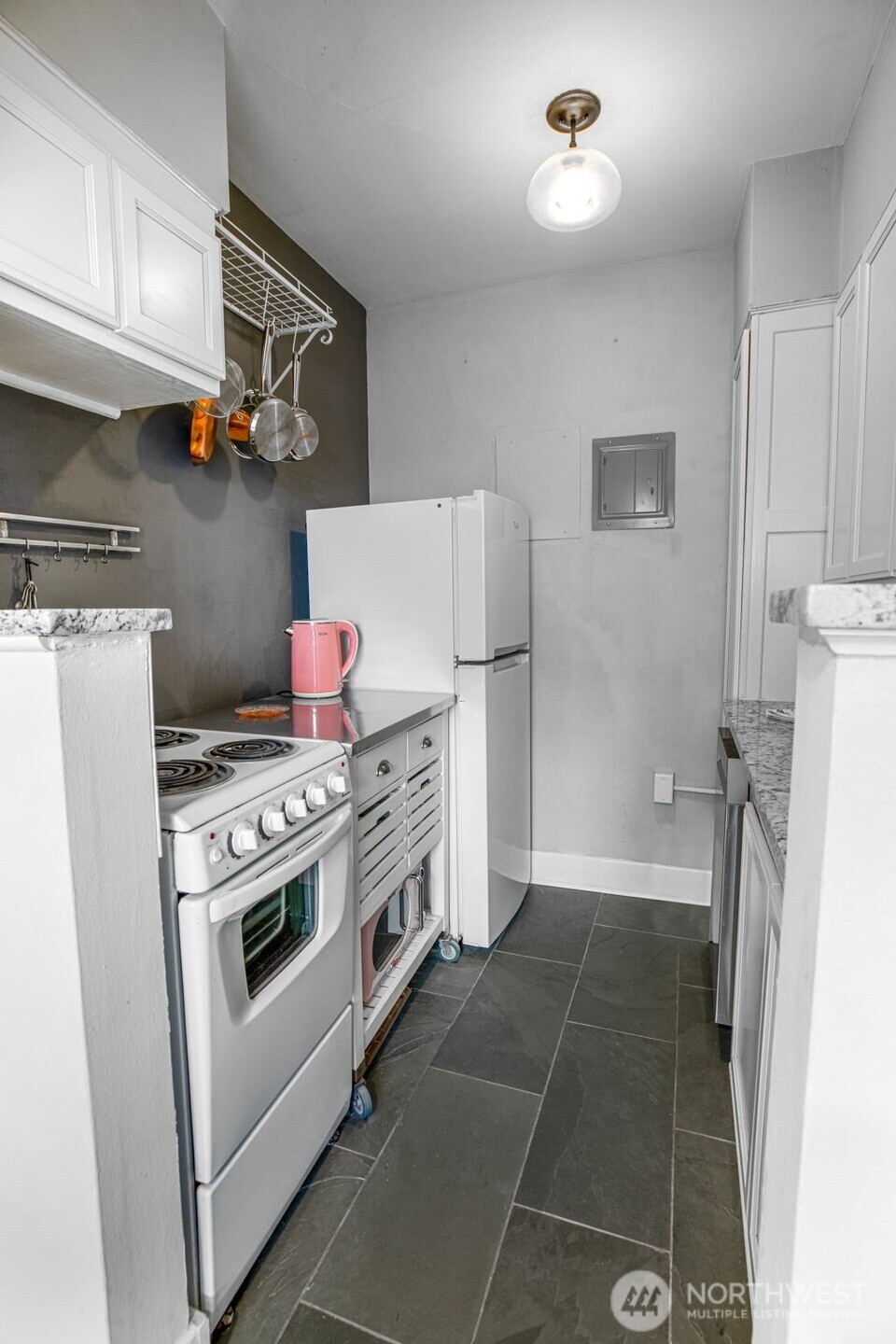 1605 E Olive Street 208 Property Photo 8