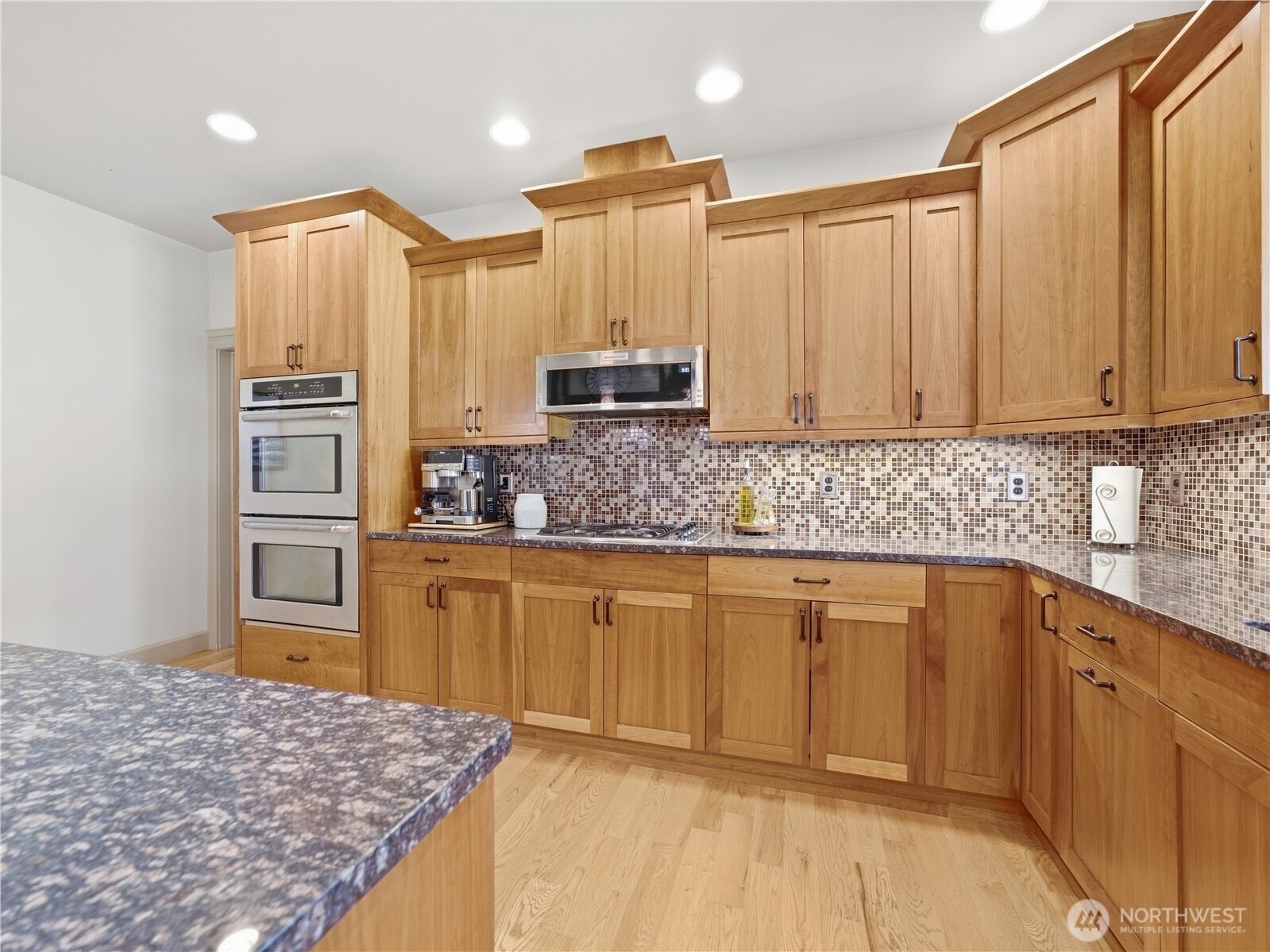 374 Laurie Drive Property Photo 13