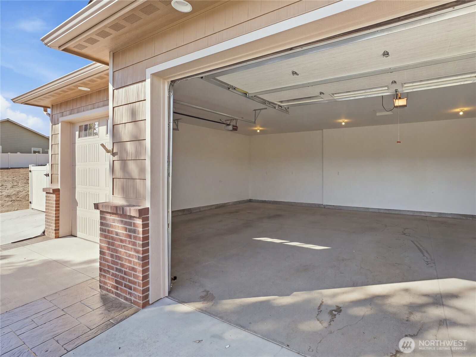 374 Laurie Drive Property Photo 27