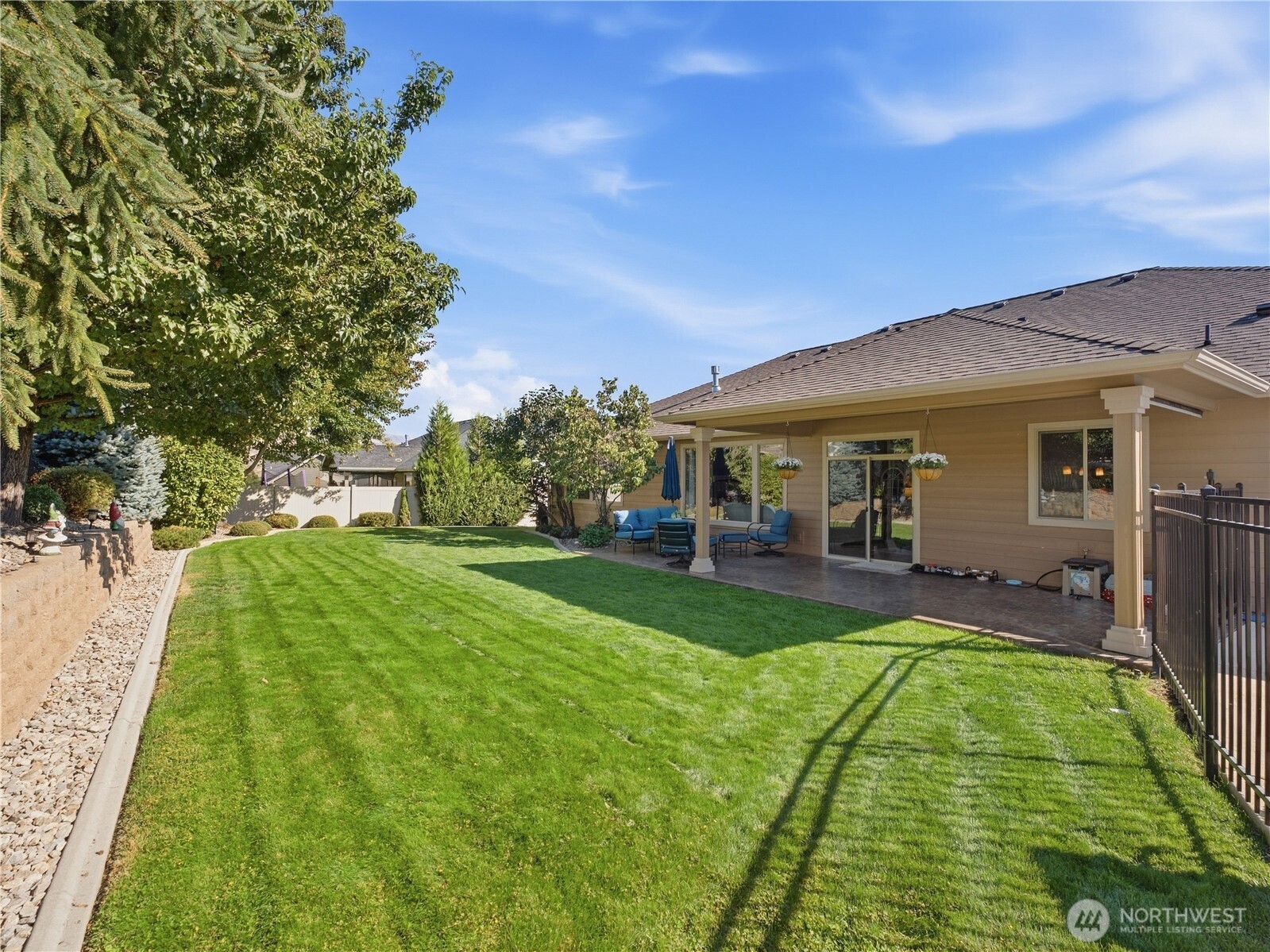 374 Laurie Drive Property Photo 29