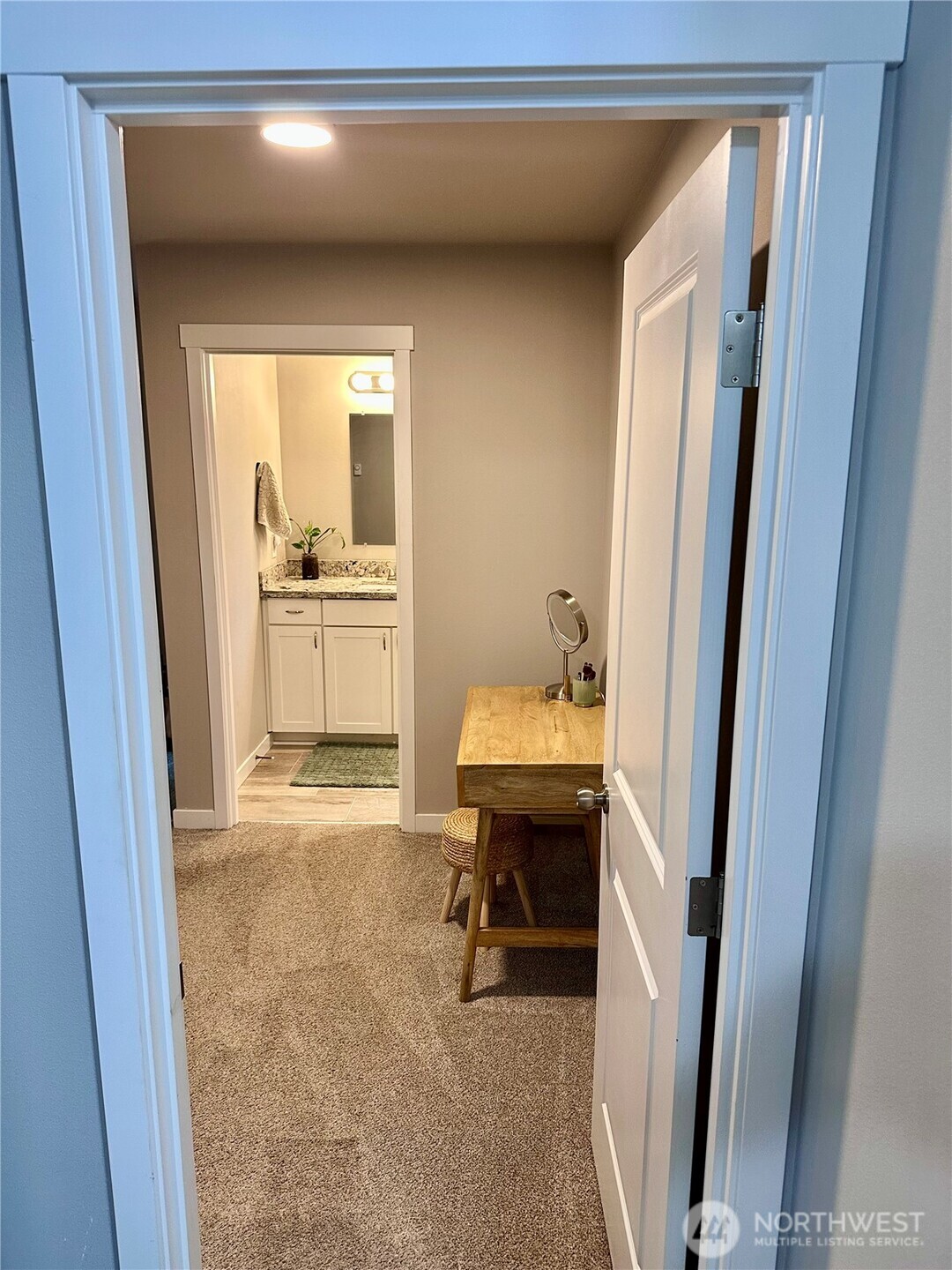 141 E Ellinor Peak Place Property Photo 12