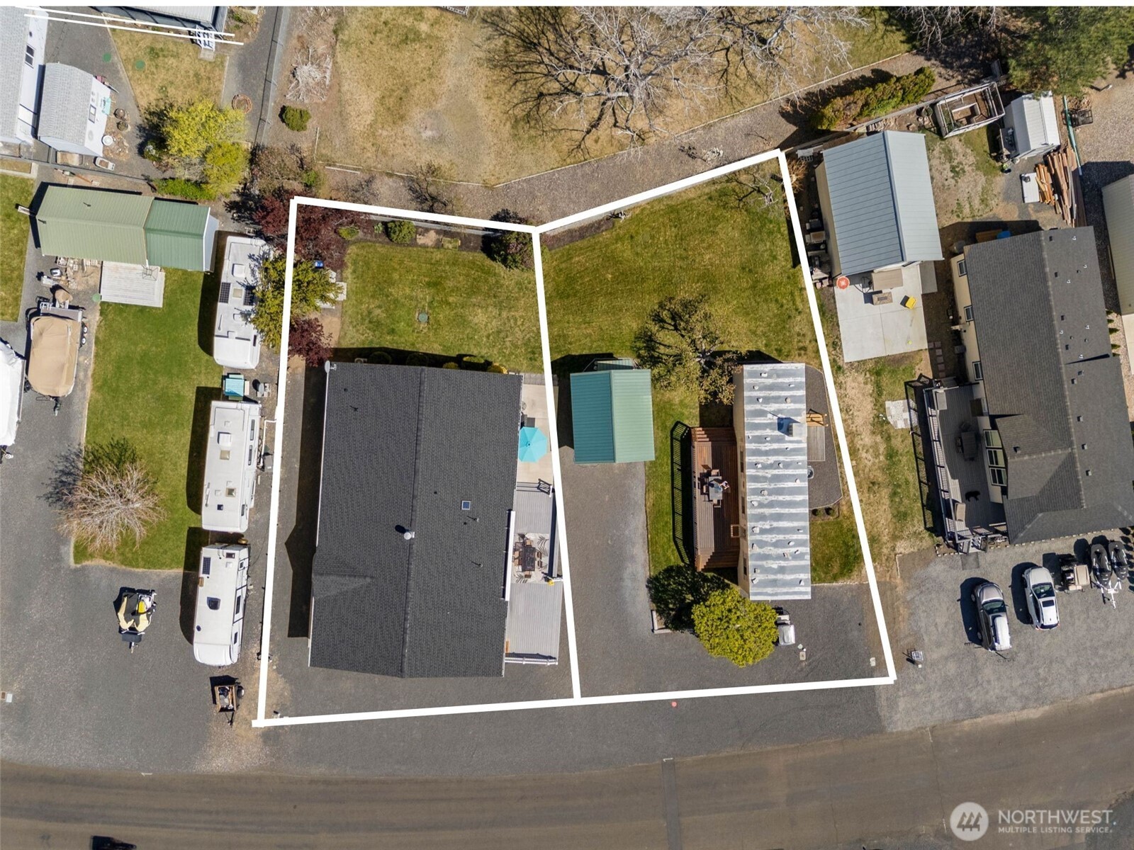 905 /919 Hunter Avenue Property Photo 1