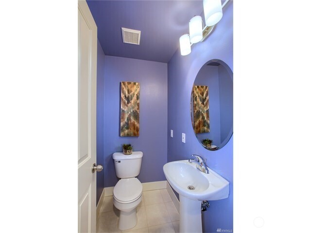 9609 182nd Place 105 Property Photo 6