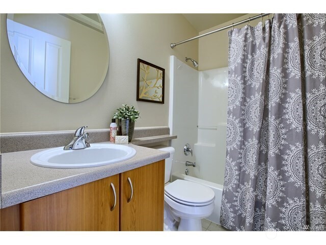 9609 182nd Place 105 Property Photo 10