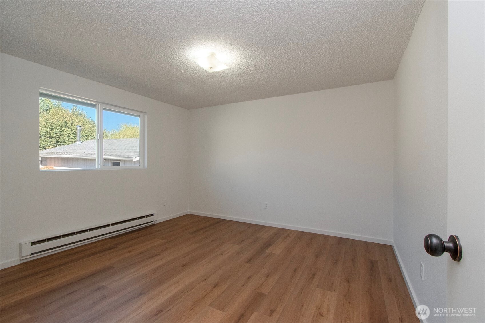 2355 E Sixth Avenue Property Photo 15