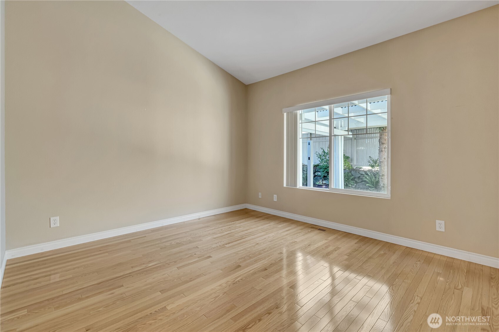 5121 S 234th Street 42-4 Property Photo 14