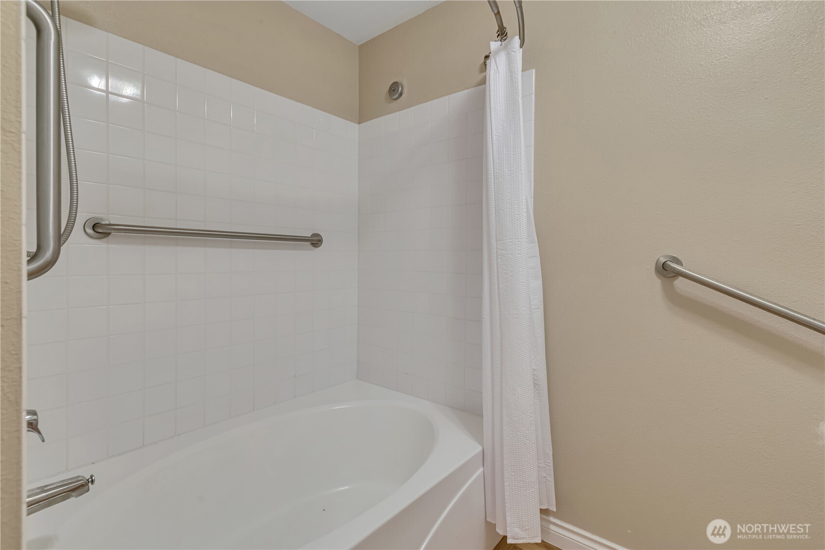 5121 S 234th Street 42-4 Property Photo 18