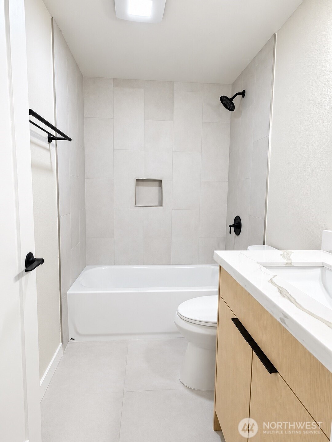 1220 N 137th Street 3 Property Photo 17