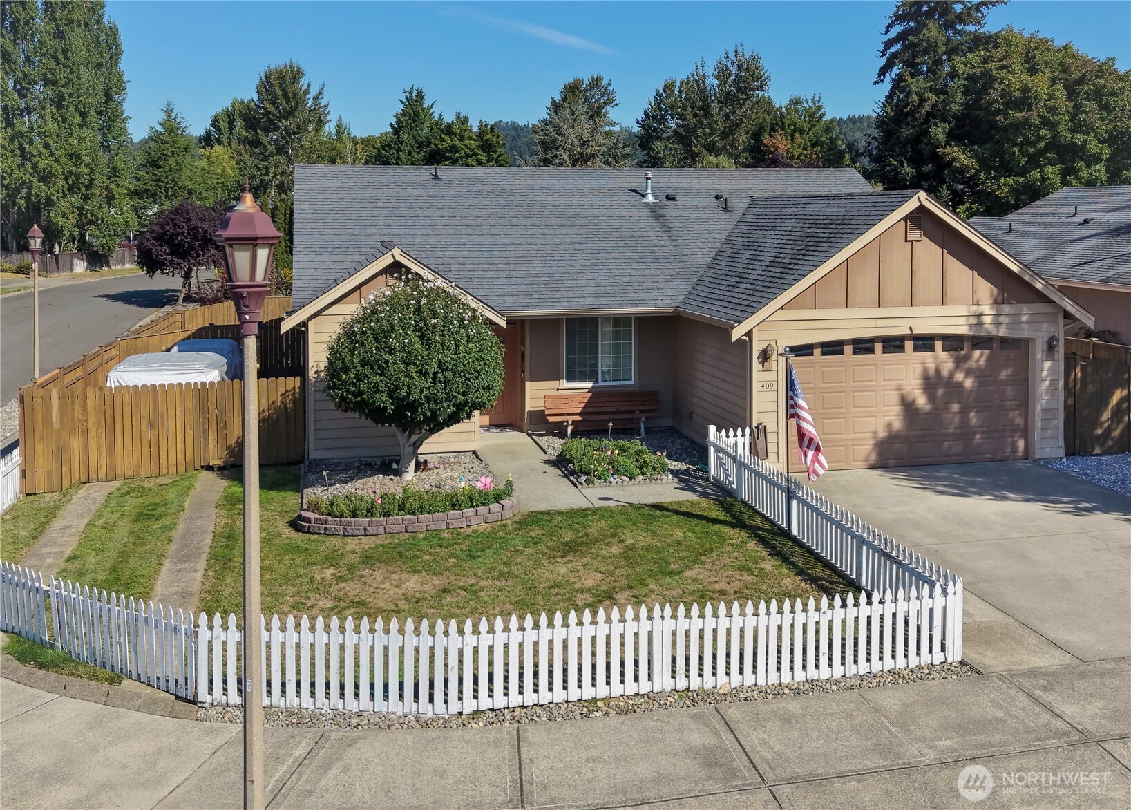 409 Balmer Street Property Photo 1