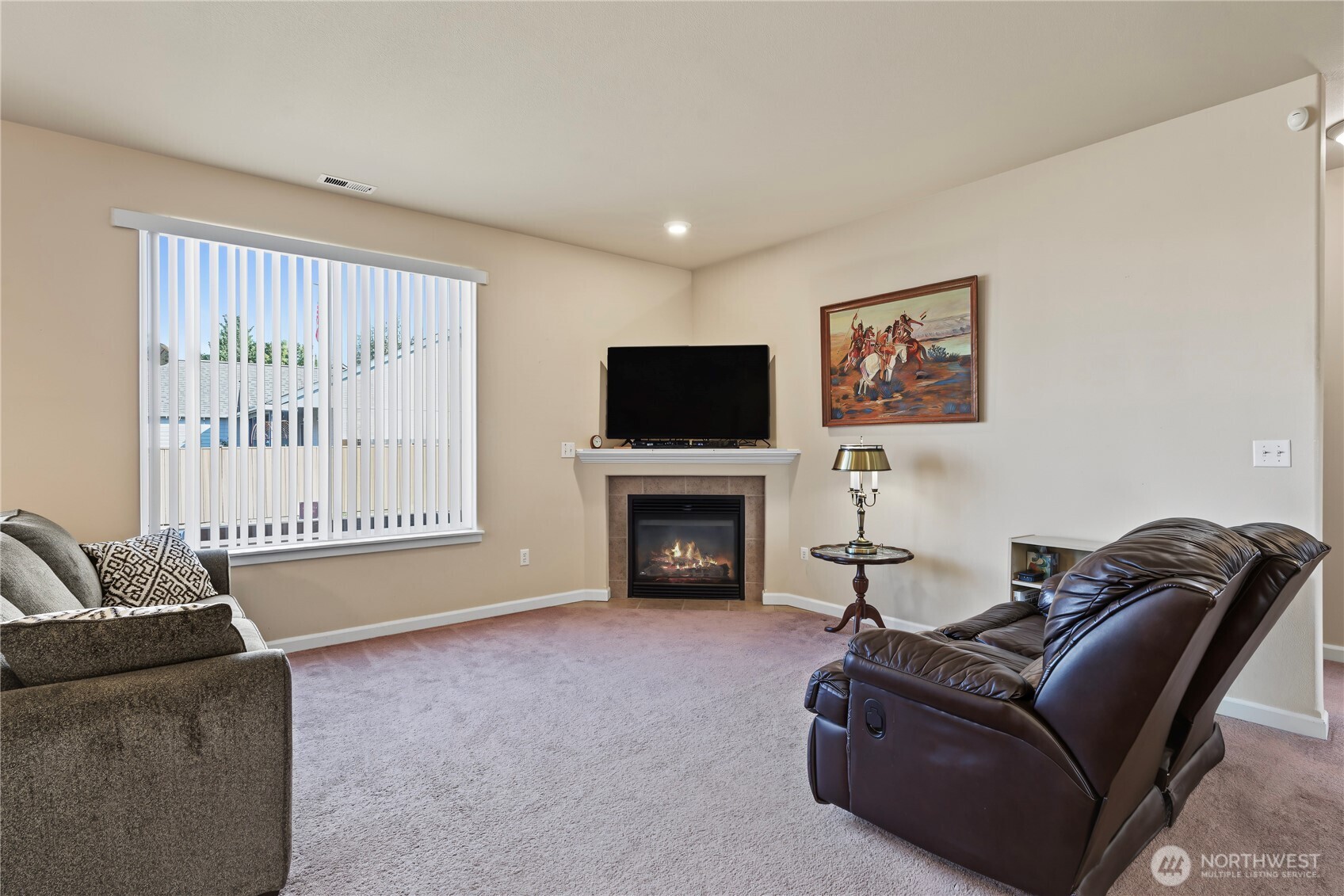 409 Balmer Street Property Photo 7