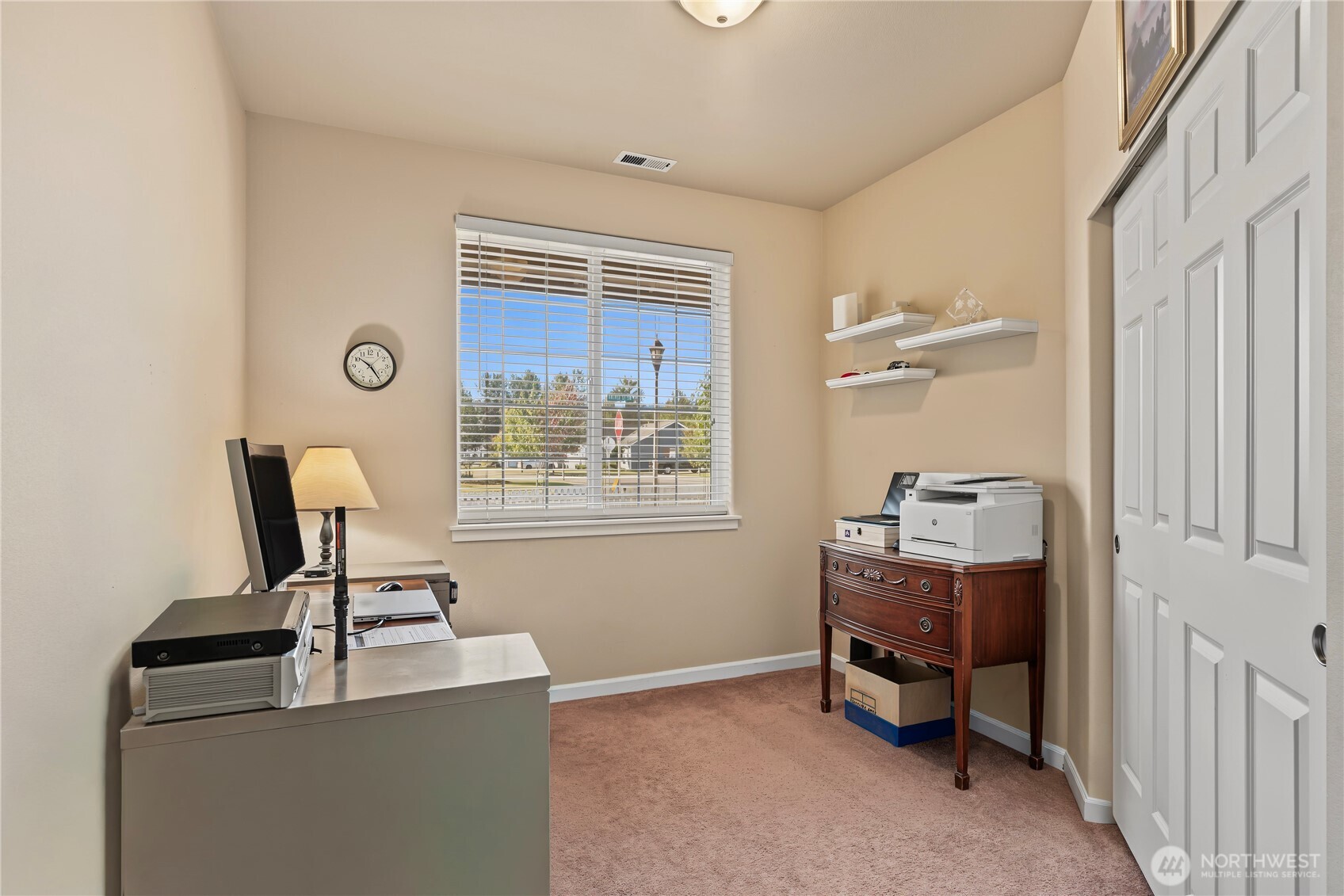 409 Balmer Street Property Photo 8