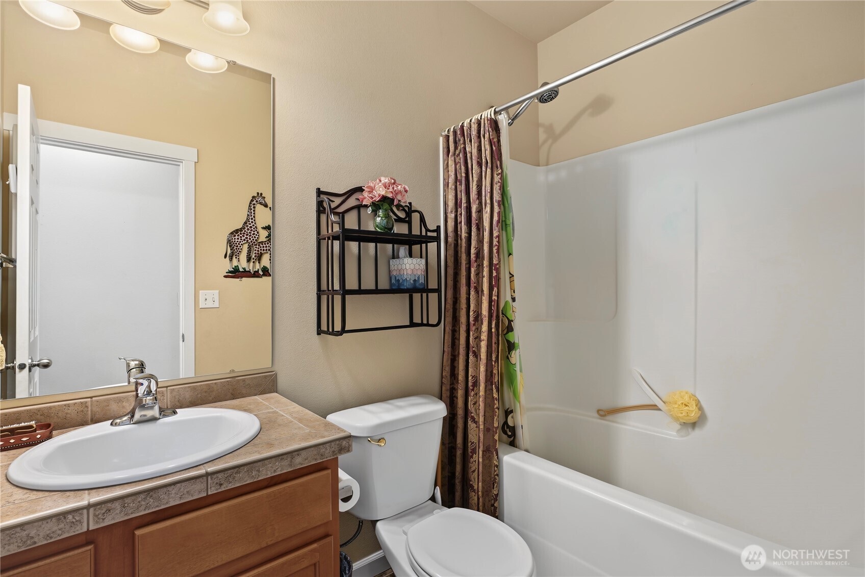 409 Balmer Street Property Photo 11