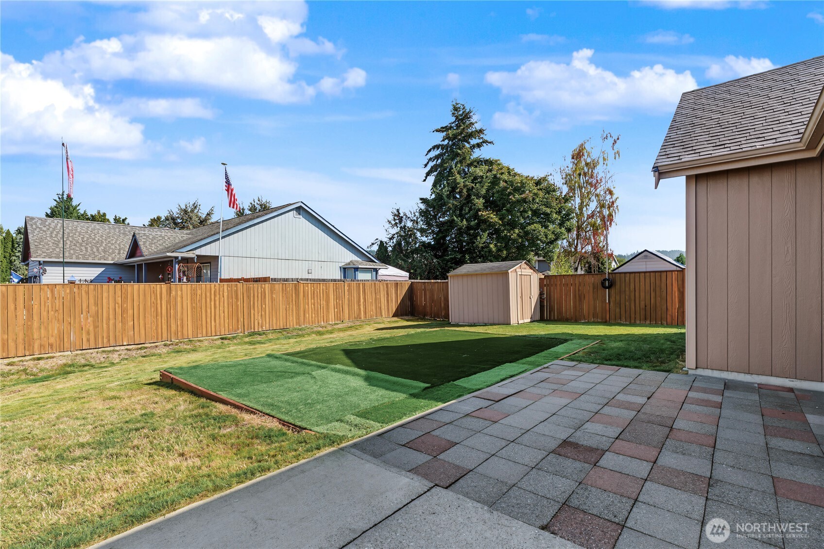 409 Balmer Street Property Photo 16