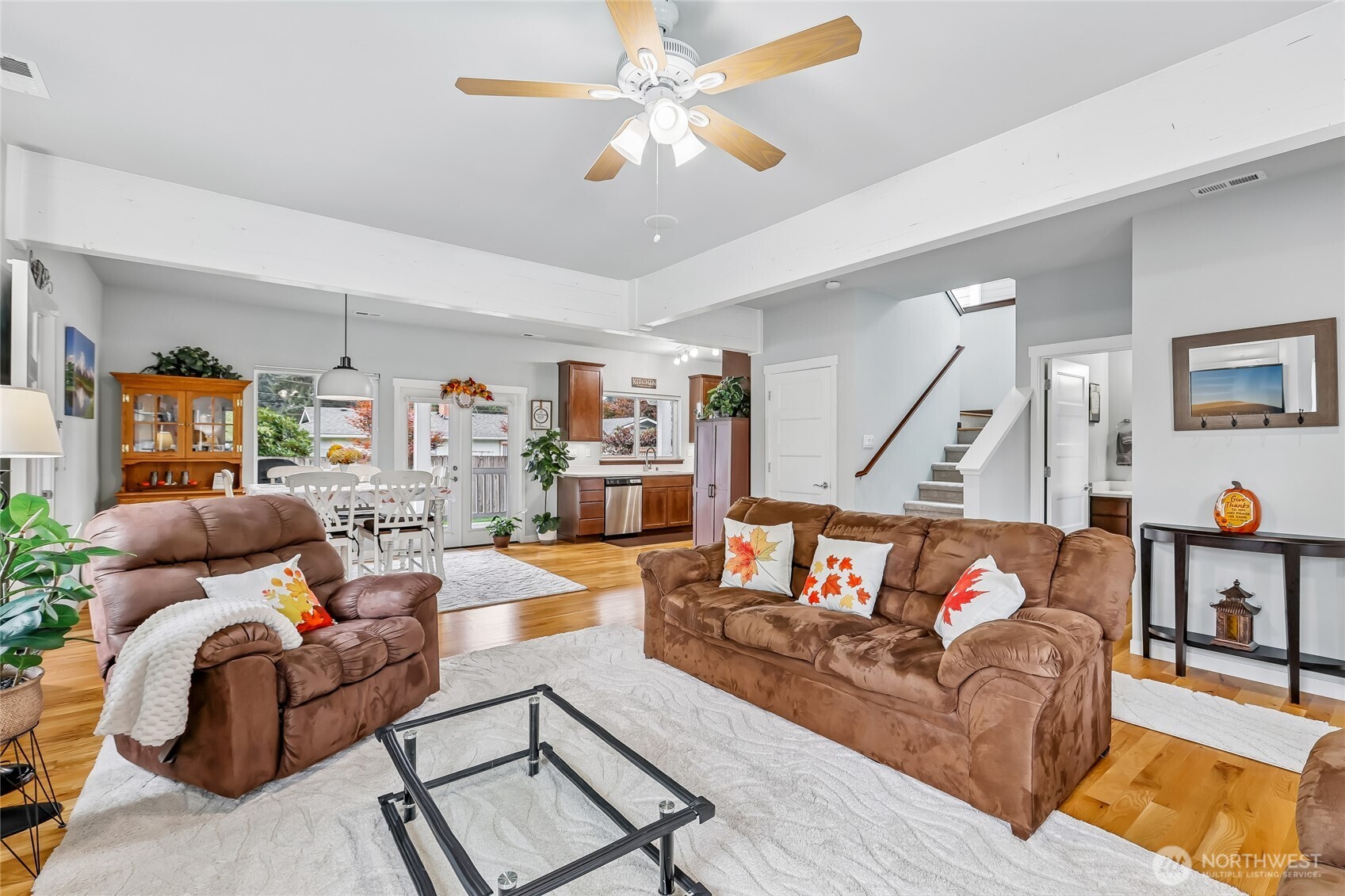 18052 W Columbia Street Property Photo 7