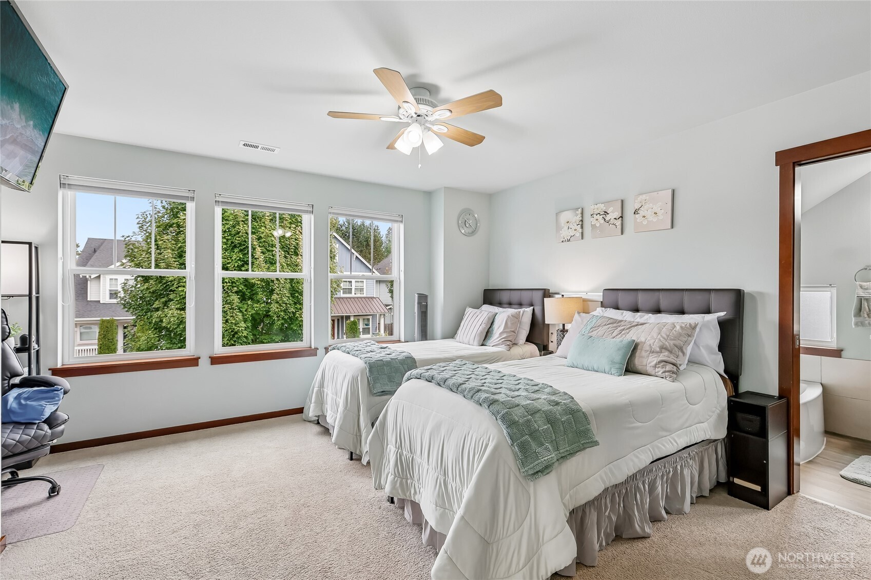 18052 W Columbia Street Property Photo 16