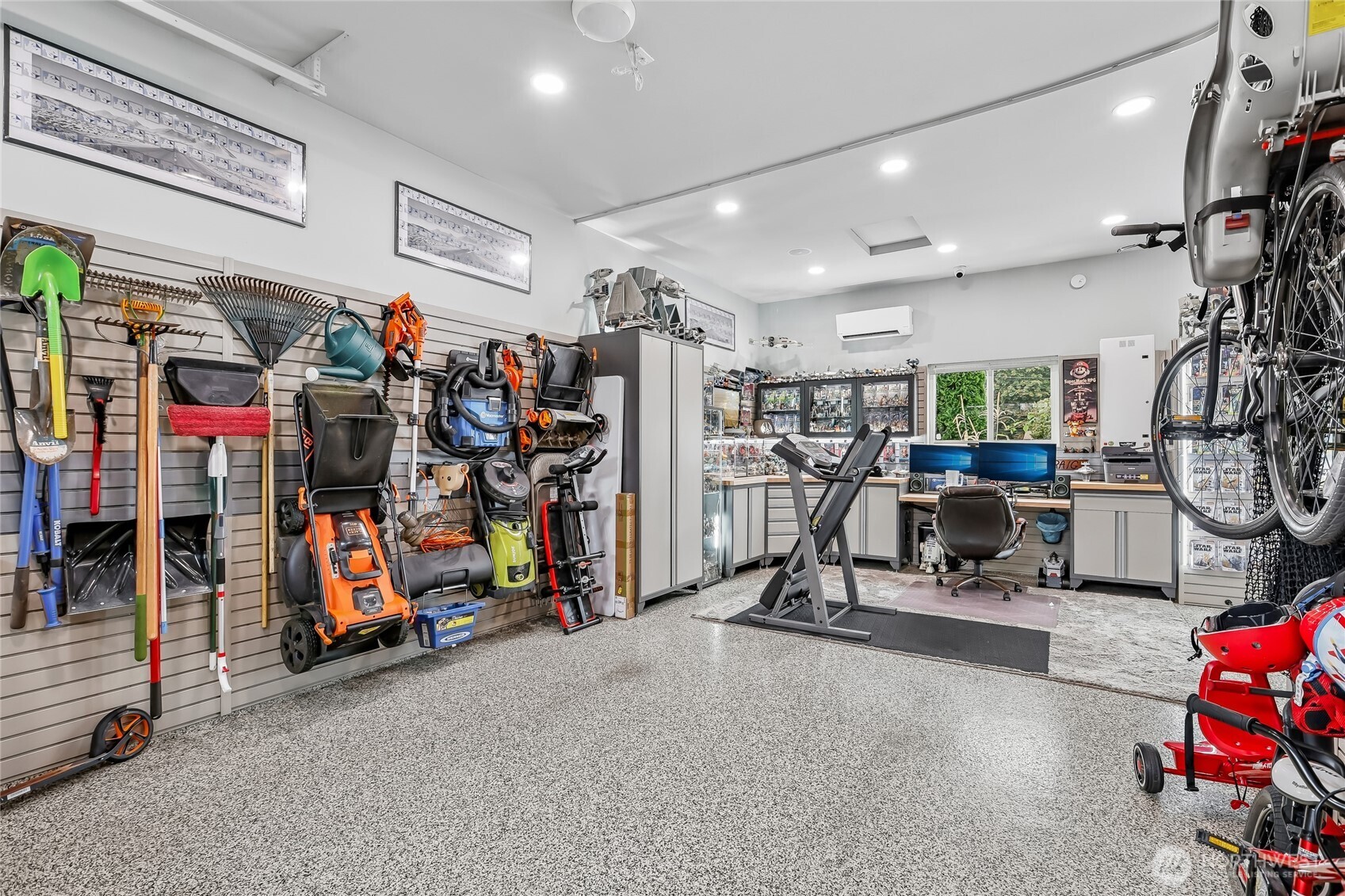 18052 W Columbia Street Property Photo 26