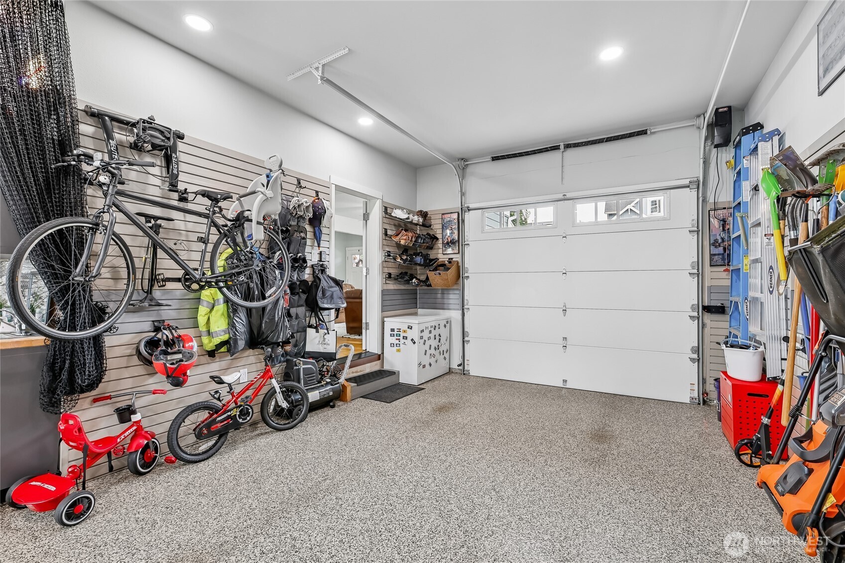 18052 W Columbia Street Property Photo 27