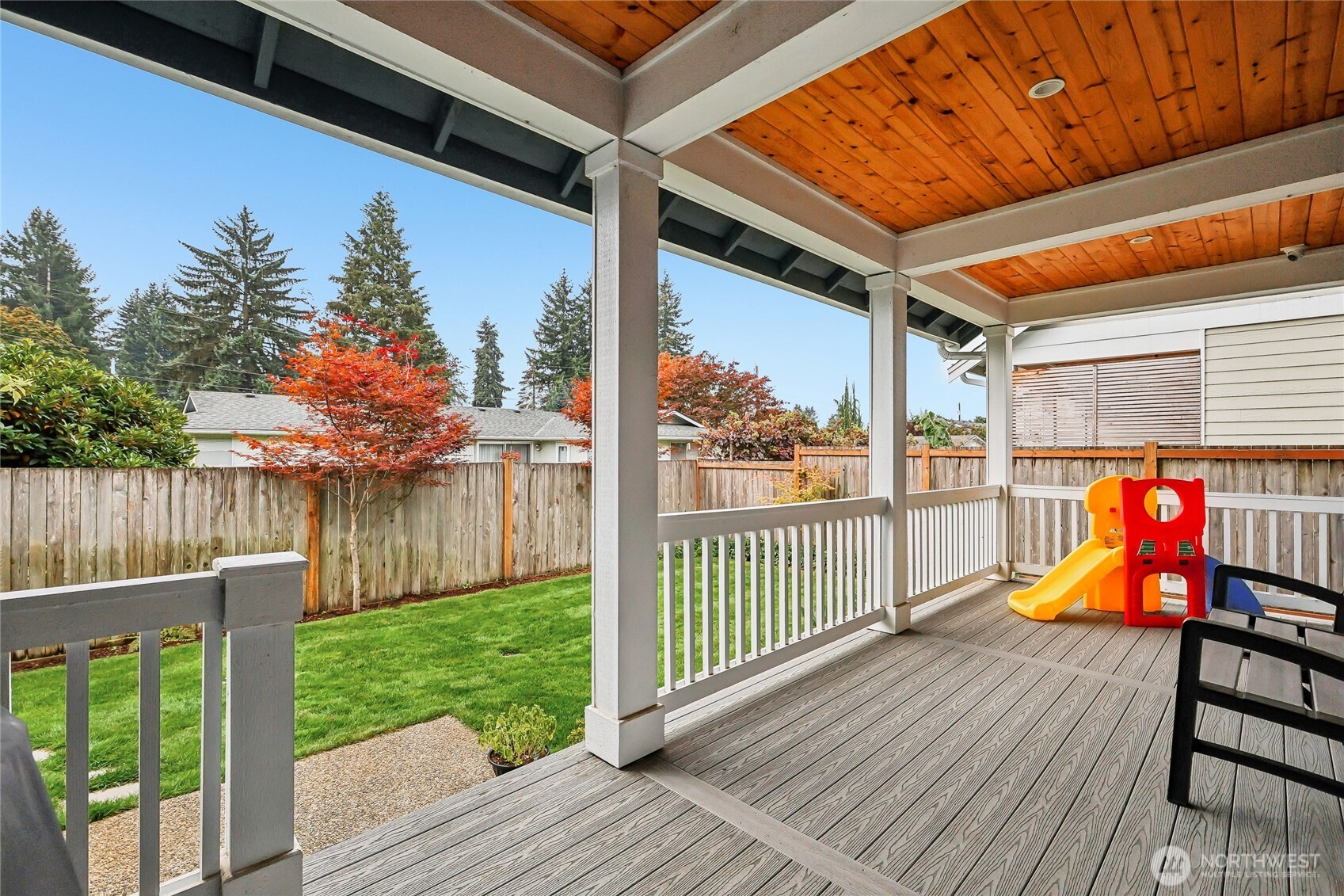 18052 W Columbia Street Property Photo 28