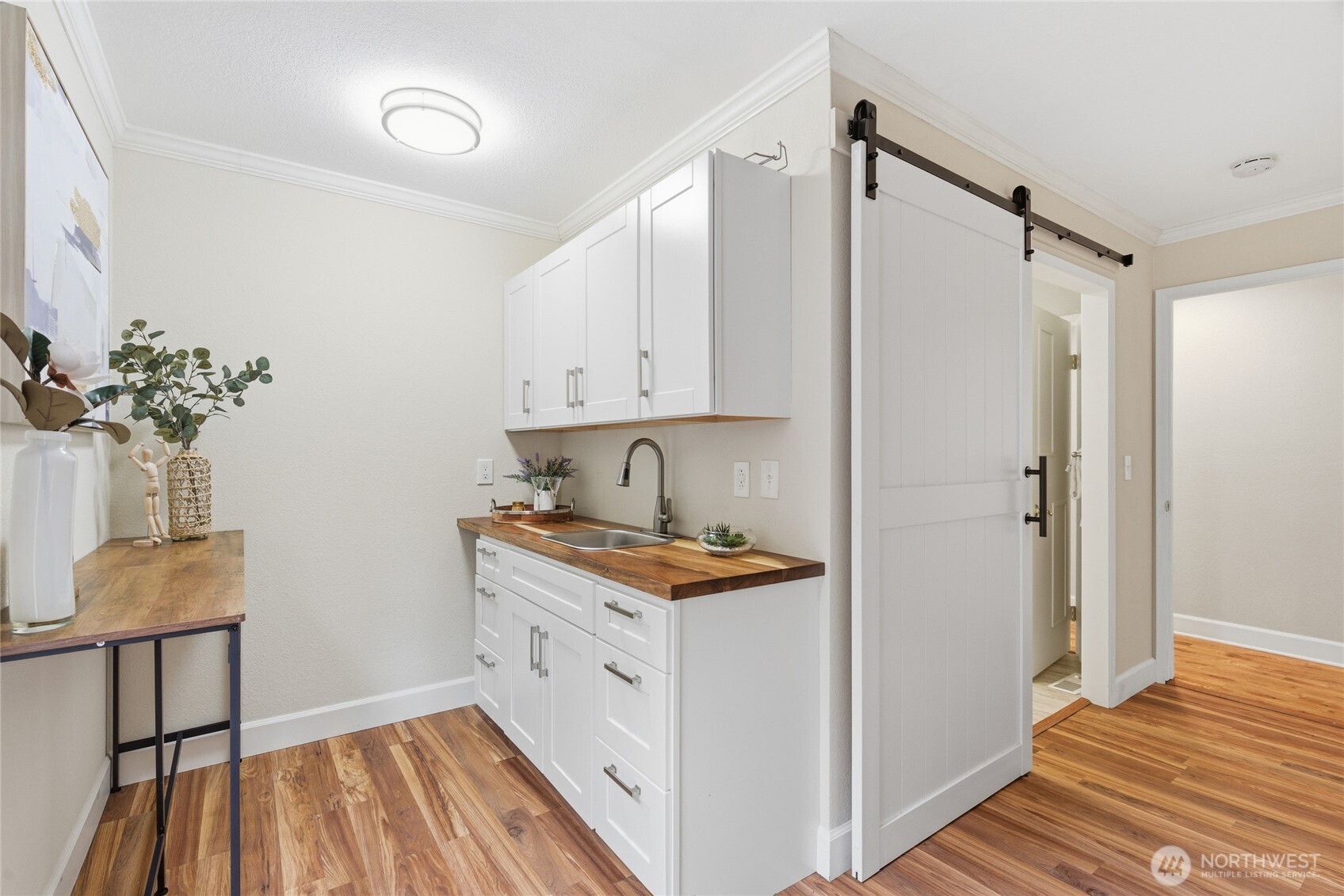 412 164 Place Property Photo 8