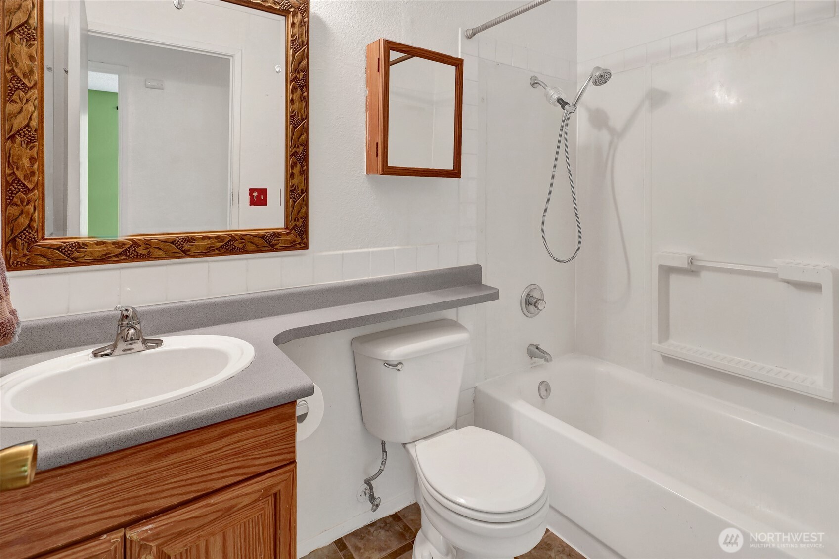 875 Adelia Street Property Photo 20