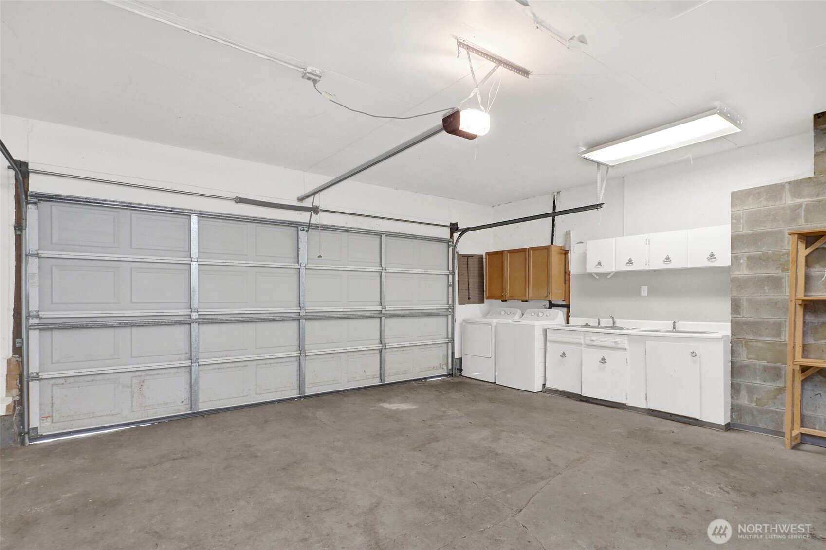 875 Adelia Street Property Photo 24