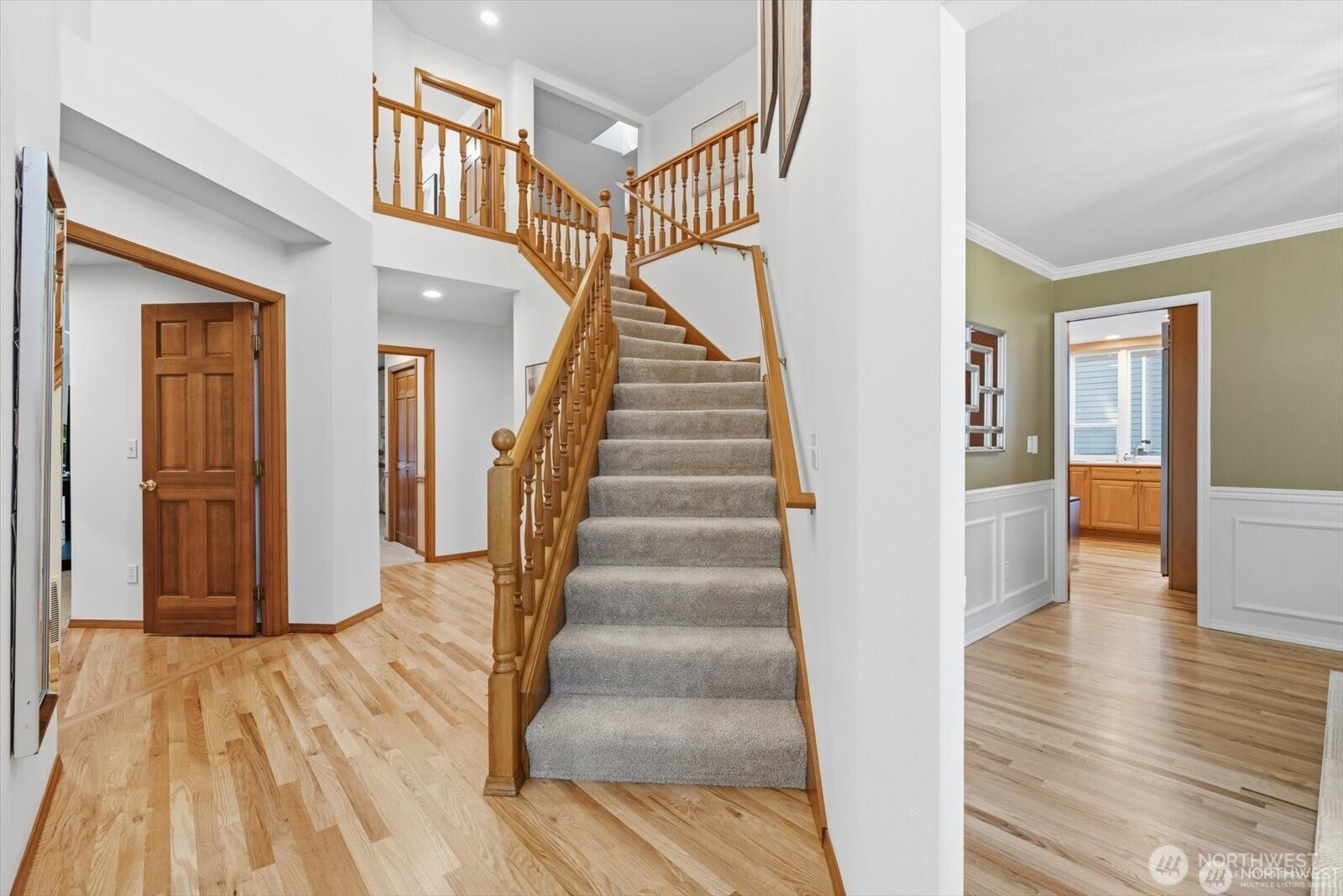 4649 244th Place Property Photo 6