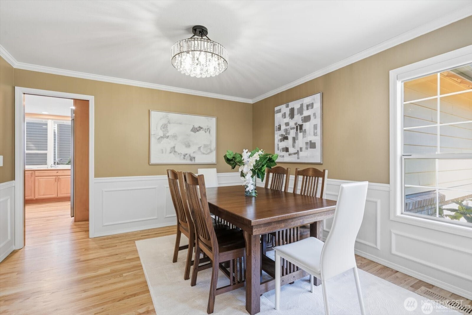 4649 244th Place Property Photo 11