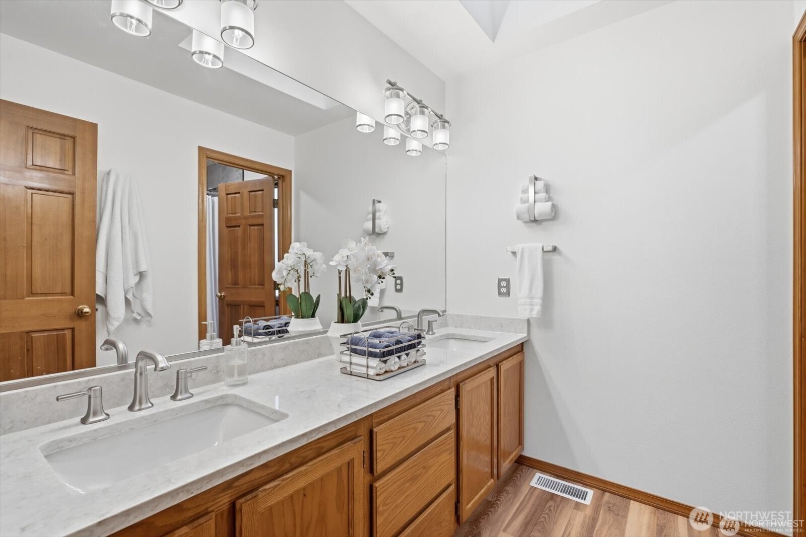4649 244th Place Property Photo 37