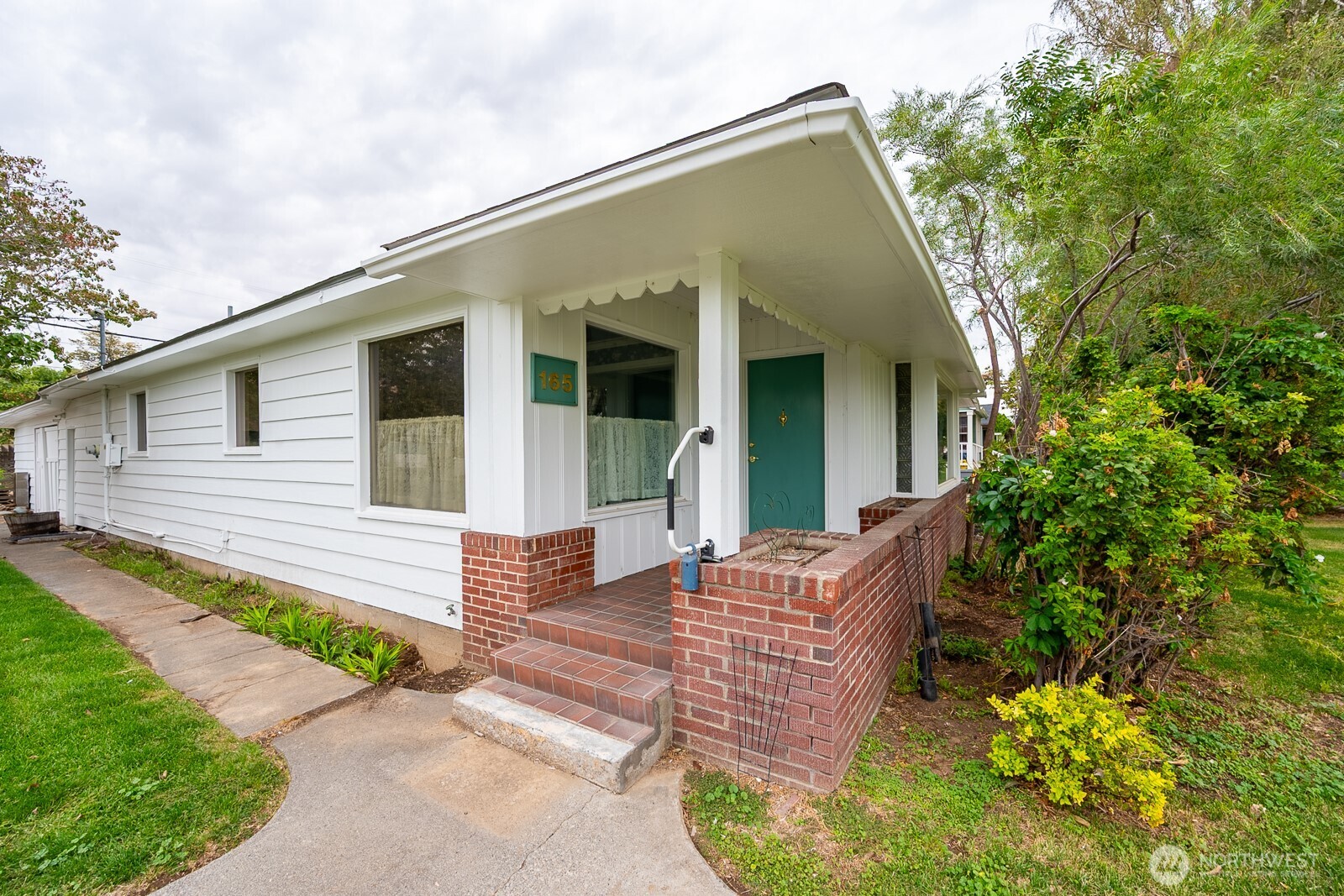 165 D Street Property Photo 2