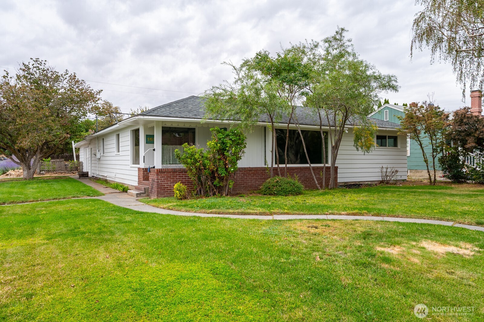 165 D Street Property Photo 4